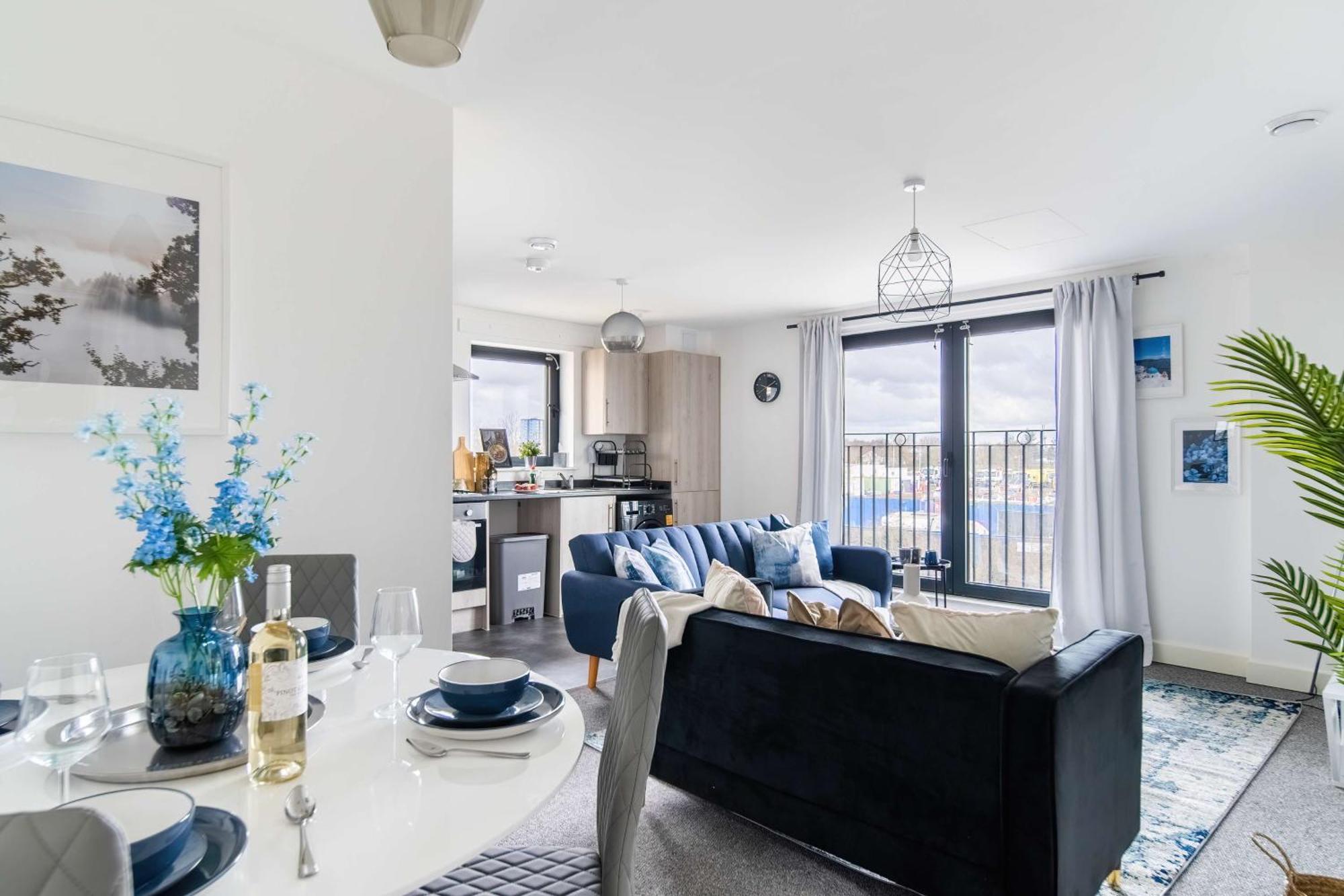 Modern Apartments With Free Parking Near Heathrow Colnbrook Exterior foto